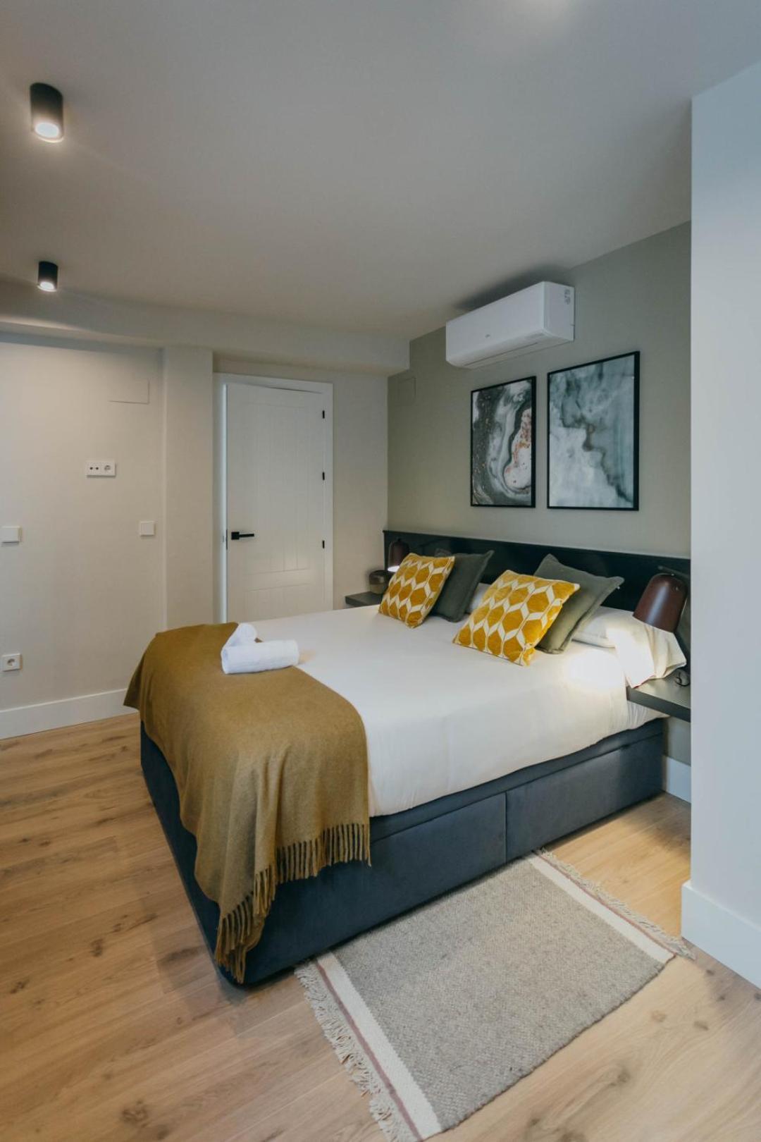 Elegant And Luxury 2bd 2bth- Alfalfa * Seville