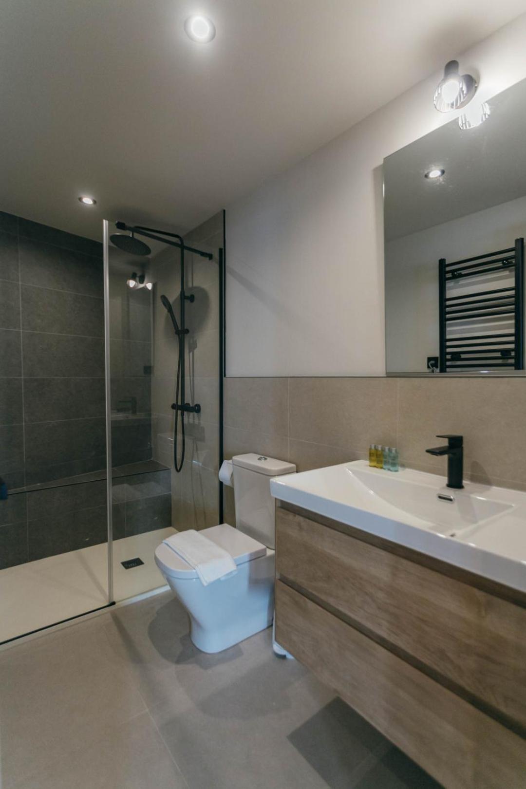 Elegant And Luxury 2bd 2bth- Alfalfa Sevilla